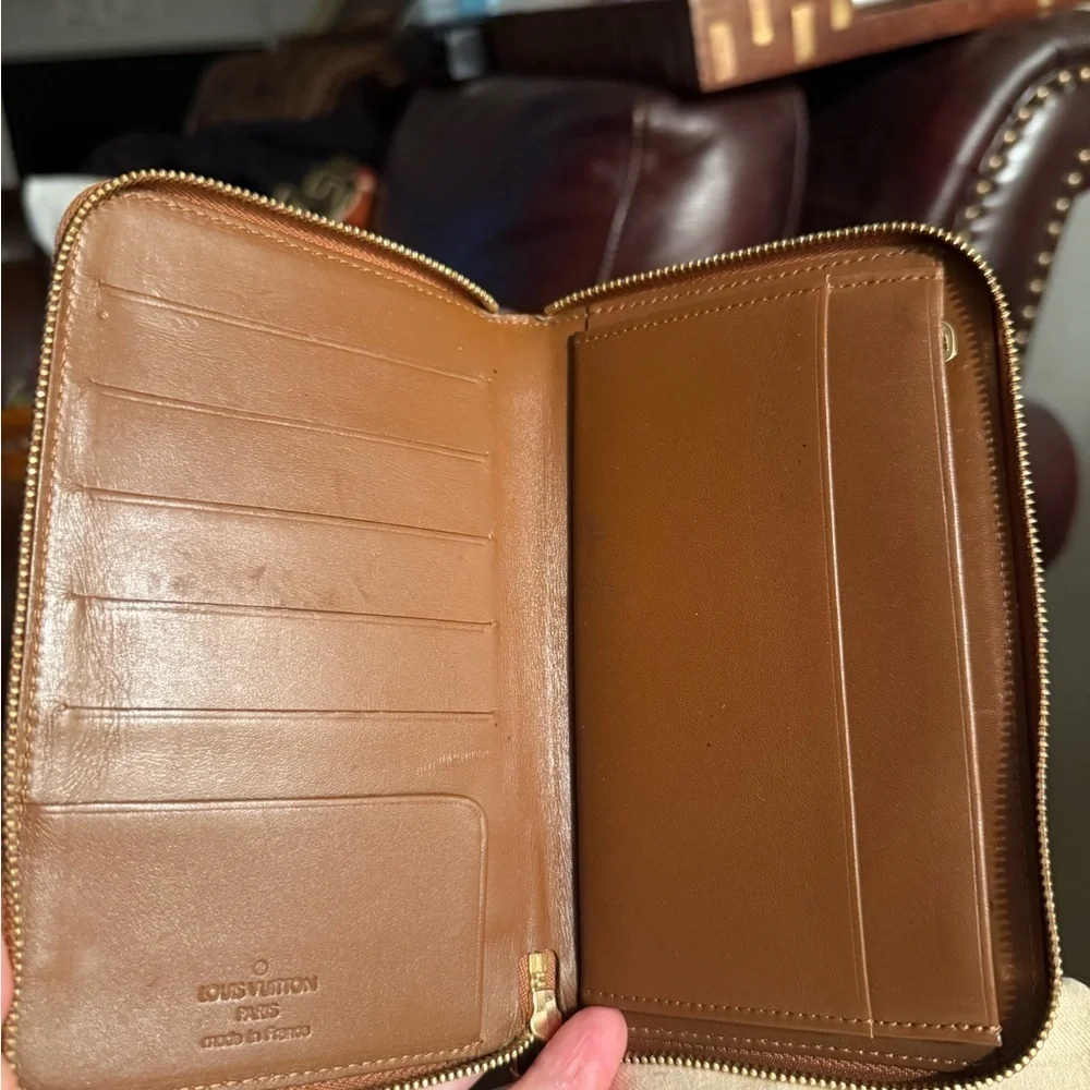 Louis Vuitton Vernis Eldridge Wallet in Excellent Condition